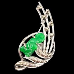 vintage 90s 18k White Gold Jade Brooch Art Nouveau Swirl Romantic Elegance Style